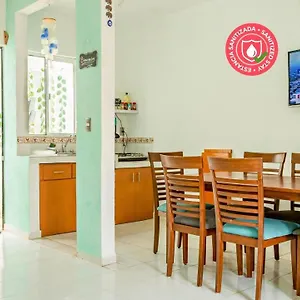 Hostpal Casa En El Mar Caribe Cancún